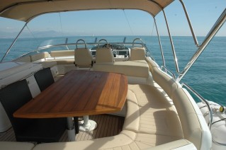 Motor yacht D5 -  Flybridge